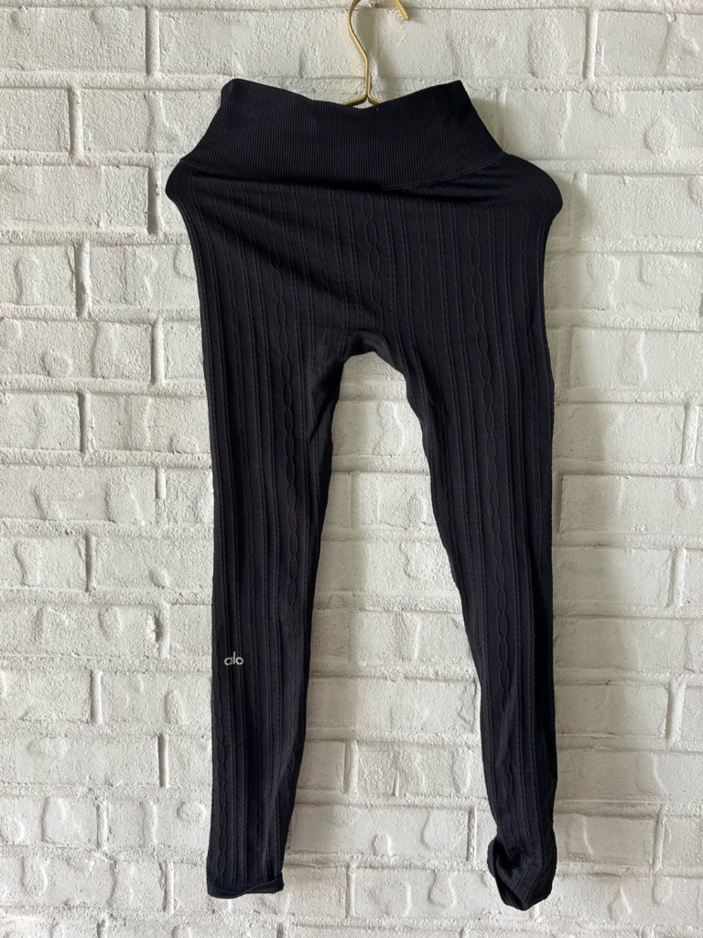 Alo Yoga, Seamless Cable Knit High-Waist Legging, Black, Size: S